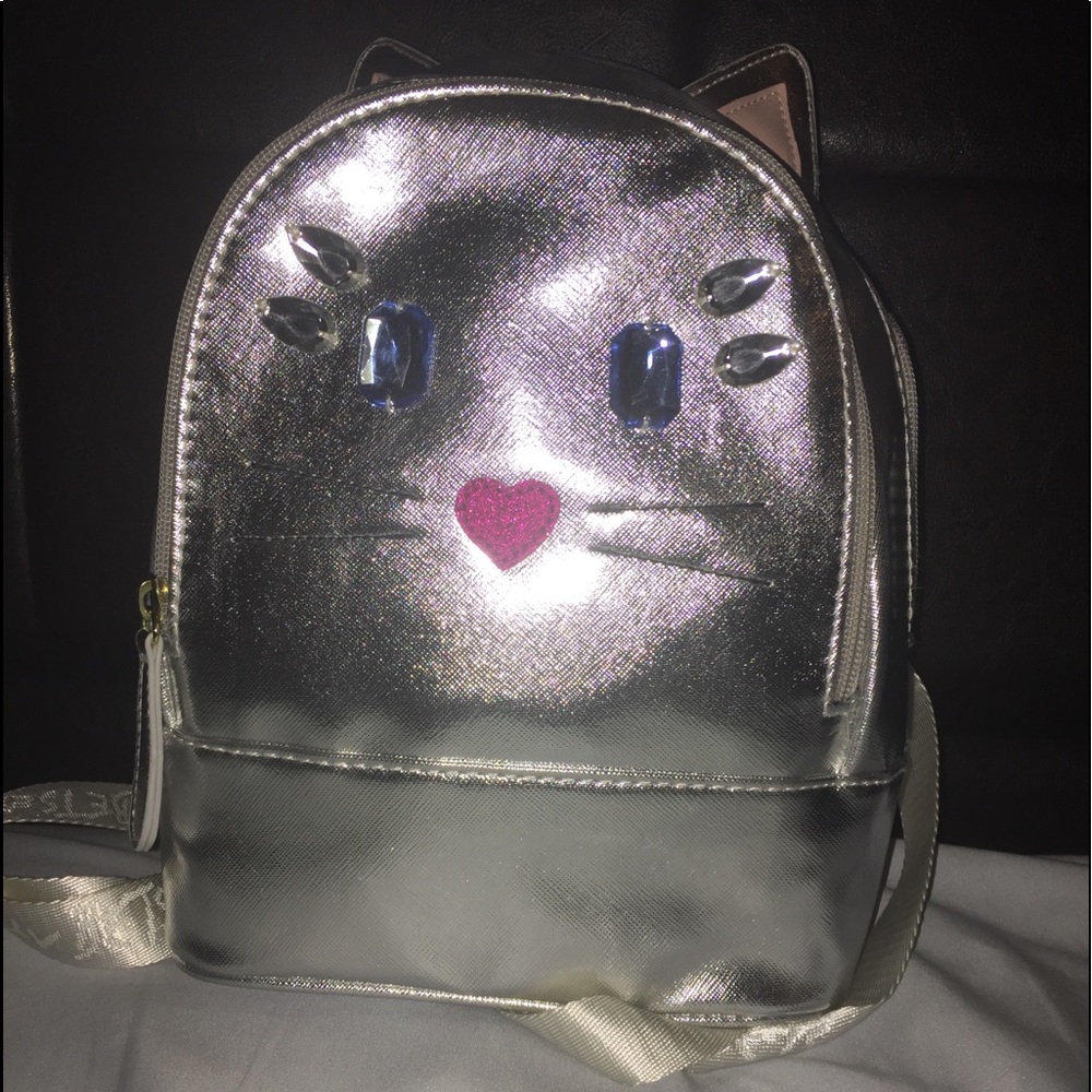 🌹 Betsey Johnson cat backpack silver 😻